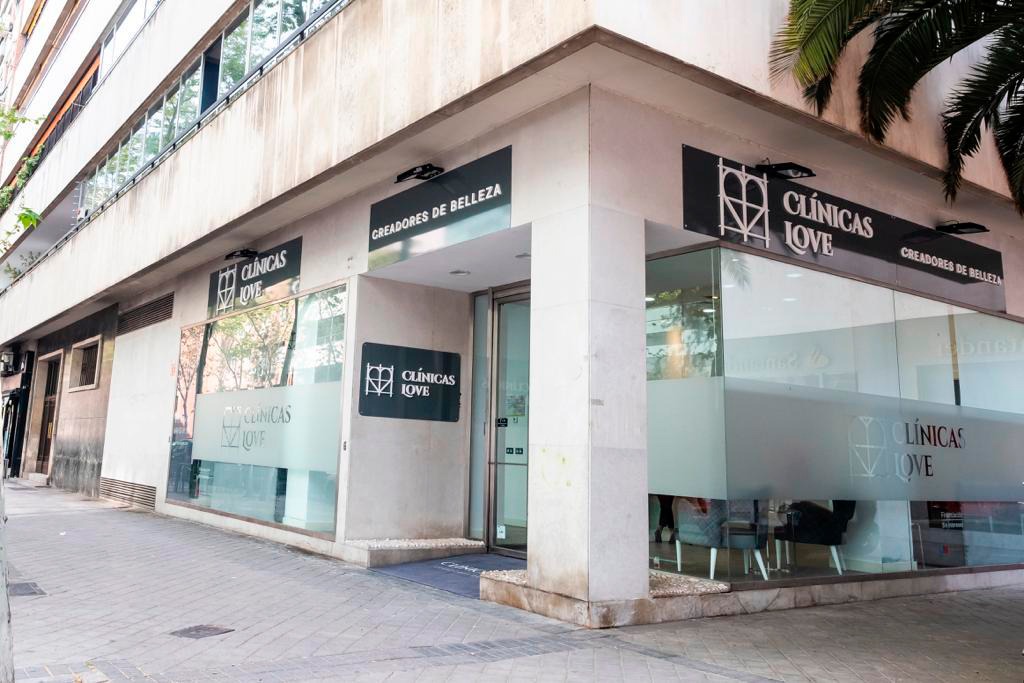 Fachada Clínicas Love